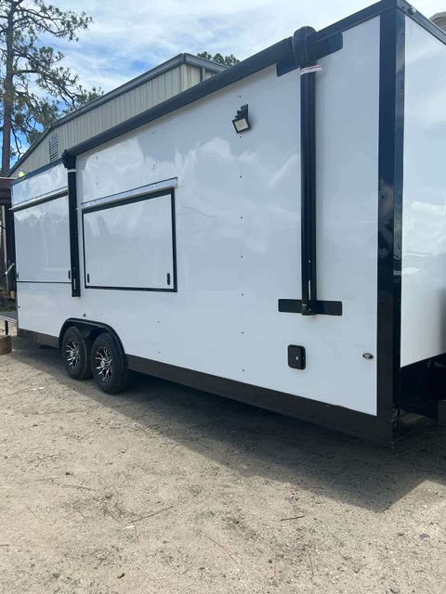 Completed Worldwide trailer build 86