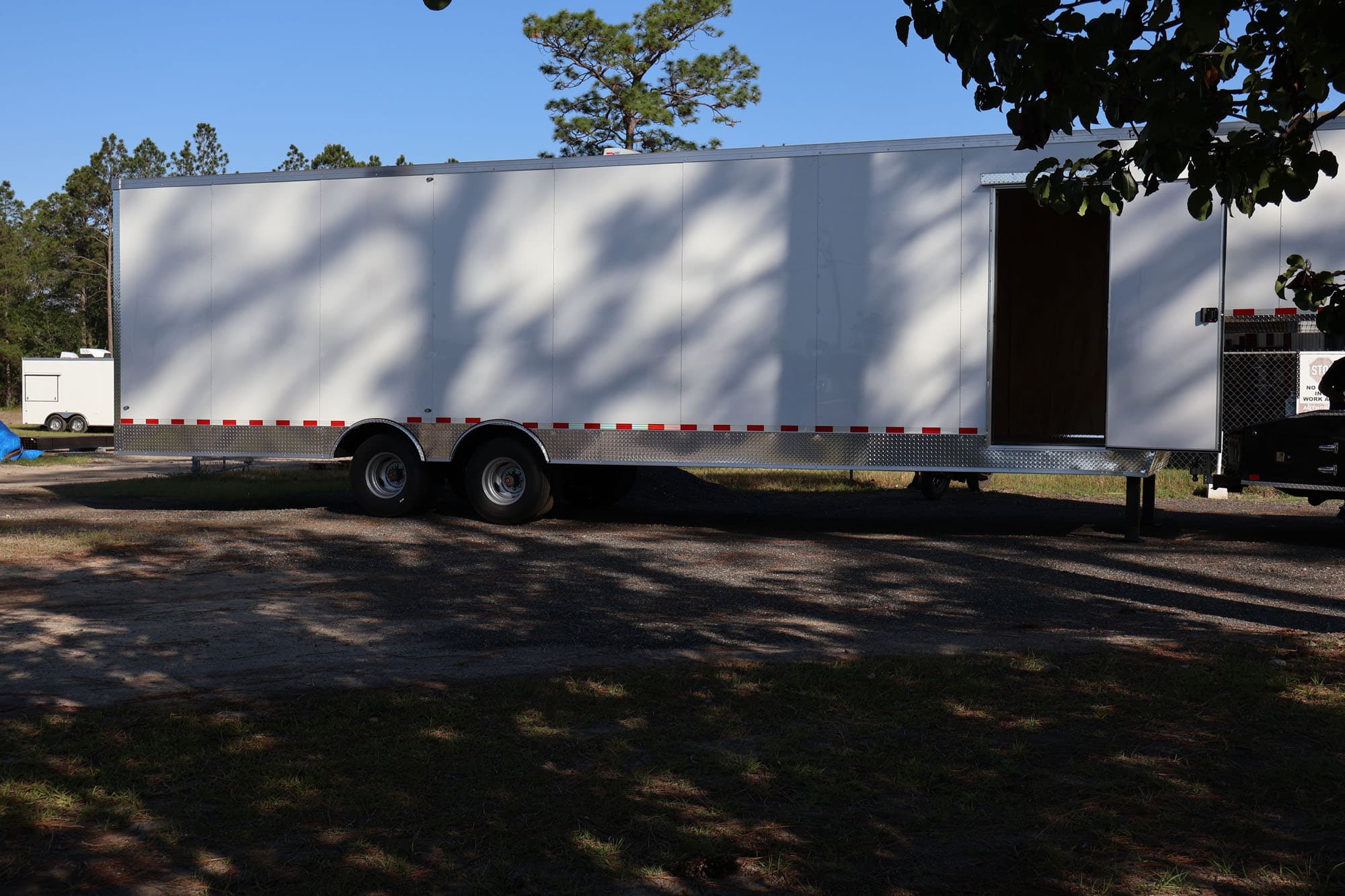Gooseneck Side View2 from the Completed Trailers gallery